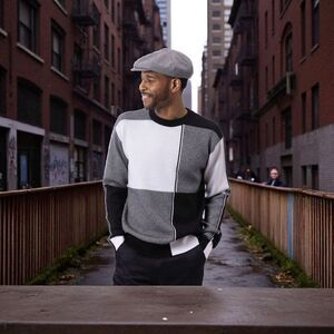 MONTIQUE MENS REGULAR FIT BLACK/WHITE COLOR BLOCK KNIT SWEATER. SW101.